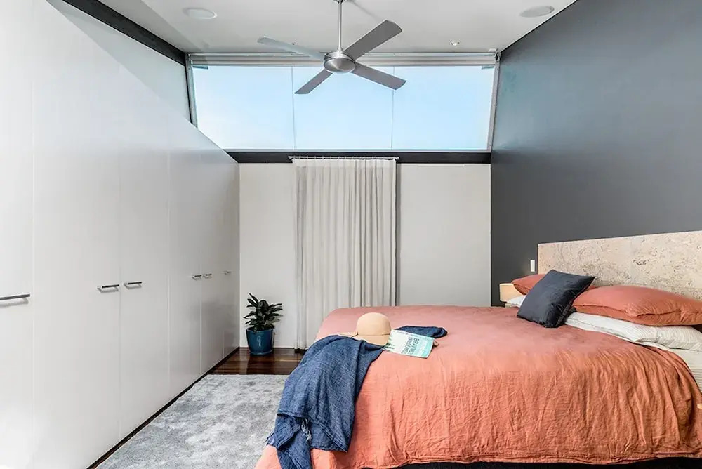 Your Luxury Escape - On The Bay 2