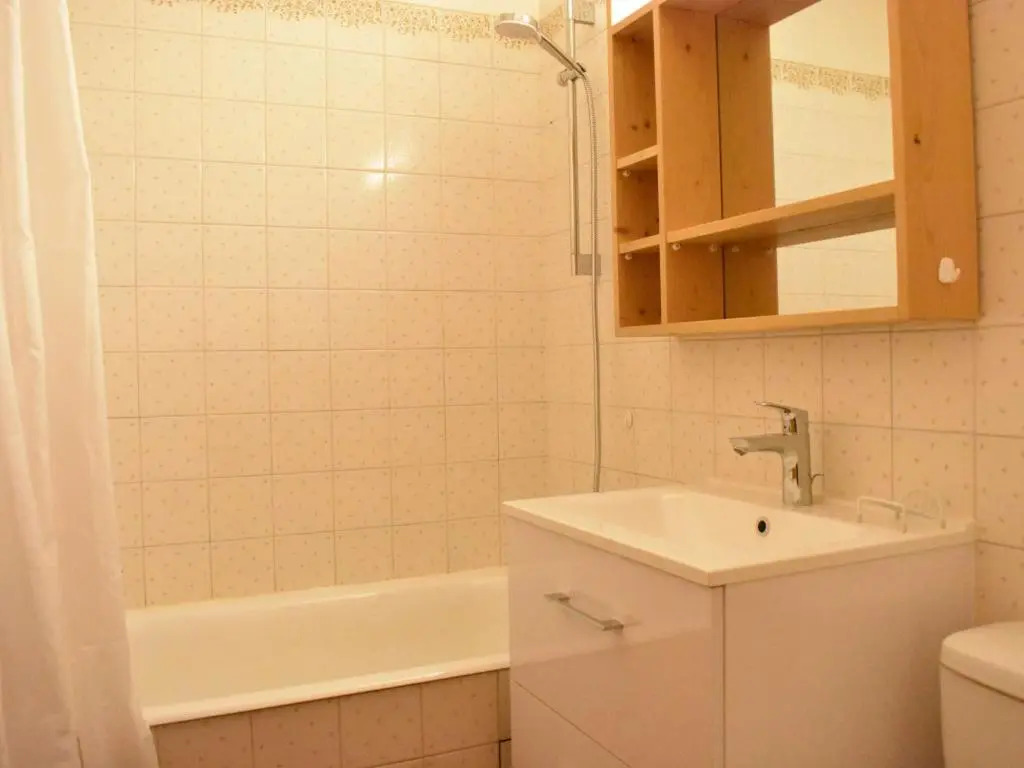 Appartement Méribel, 1 pièce, 4 personnes - FR-1-180-18