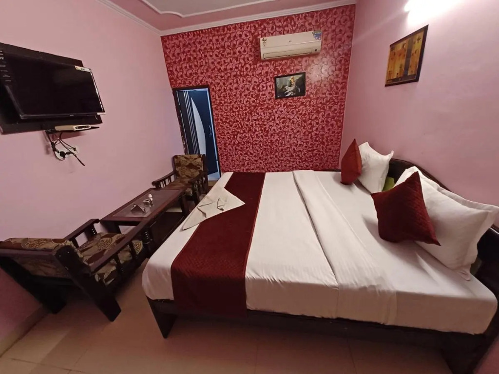 Hotel Chhavi Holidays a unit of bhanwar group