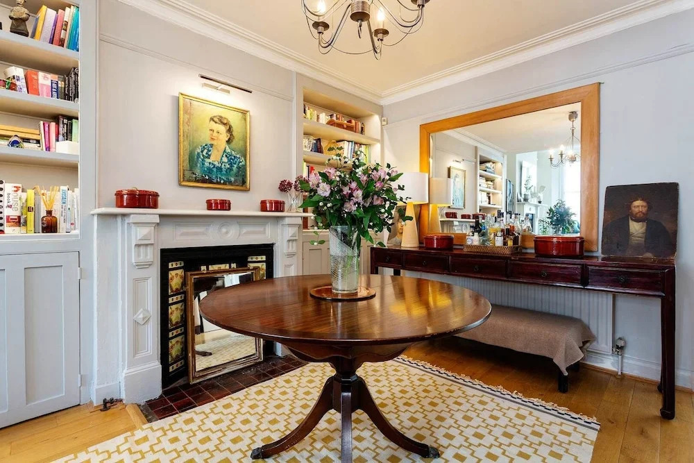 Classic Contemporary