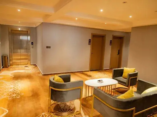 Jin Yue Movie Hotel