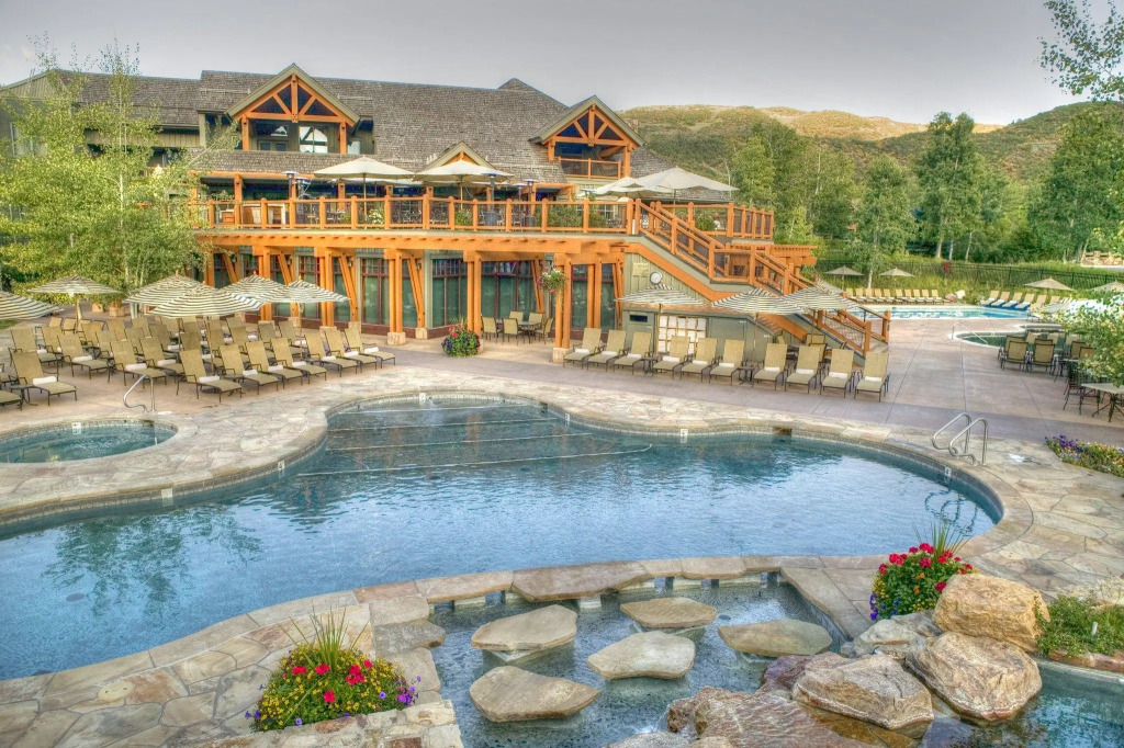 Villas at Snowmass CLub