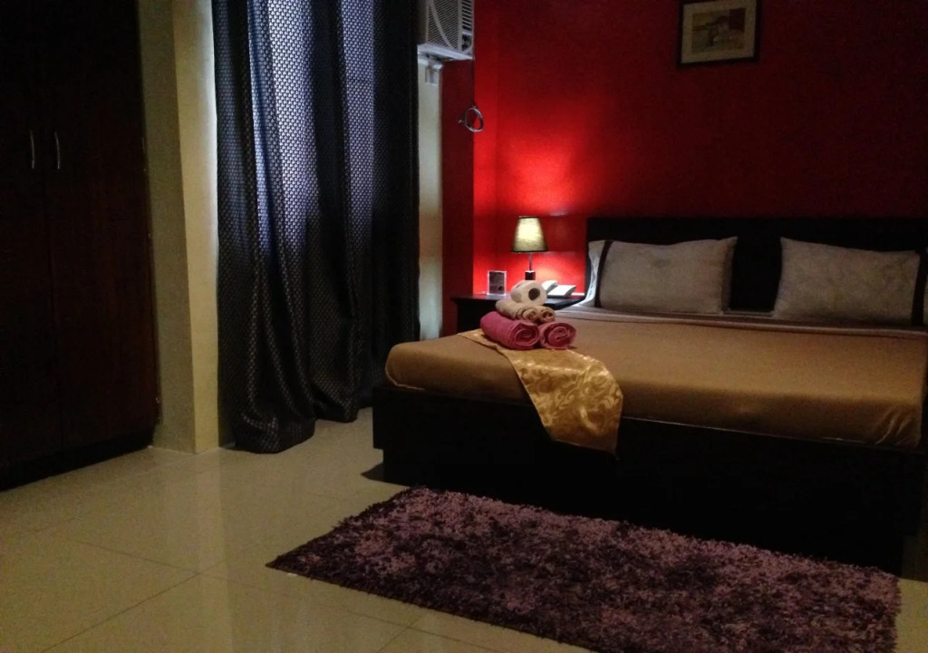 Poleng Suites Hotel