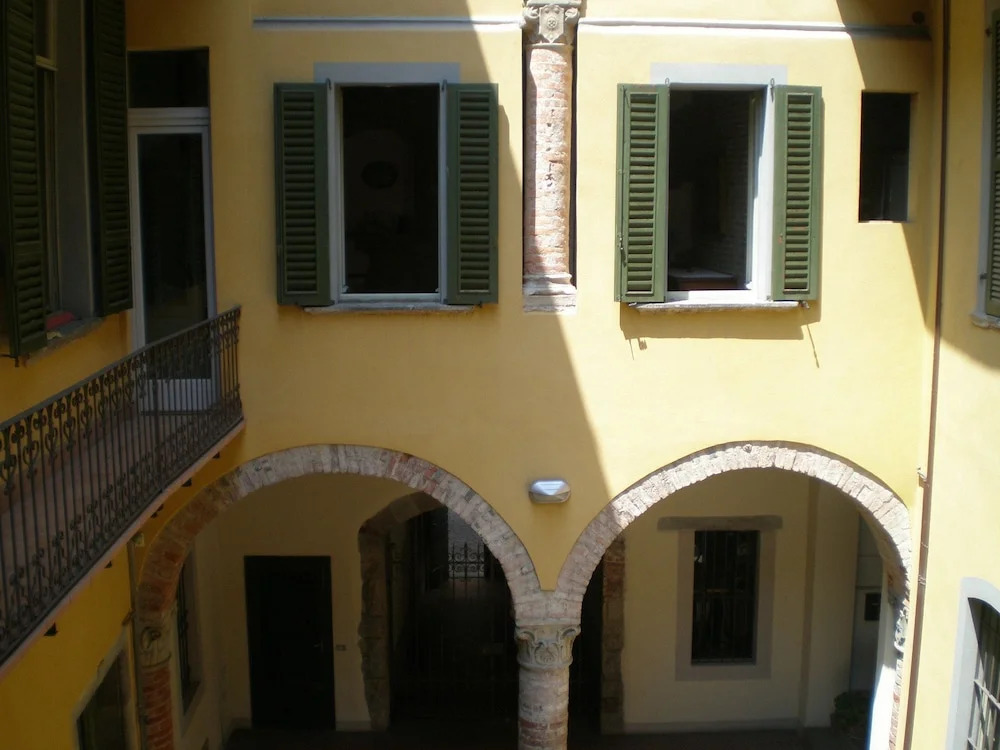 Casa Mario Lupo - Apartments and Rooms