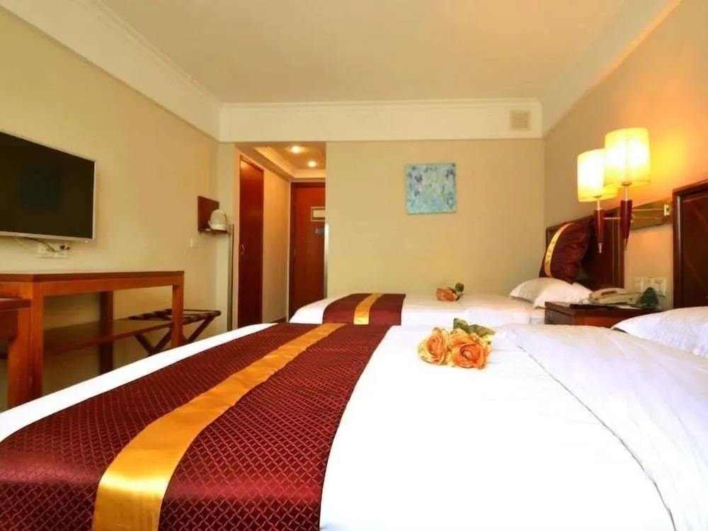 GreenTree Inn ShangHai WuNing Road ZhenPing Metro