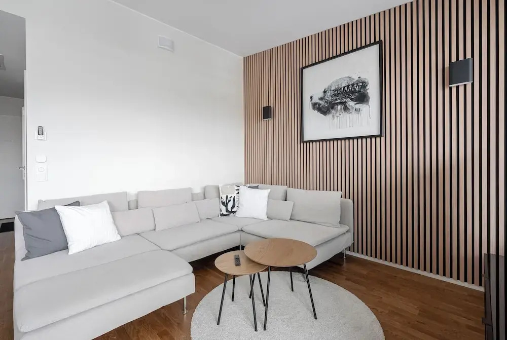 Luxurious 1BR Penthouse with Balcony