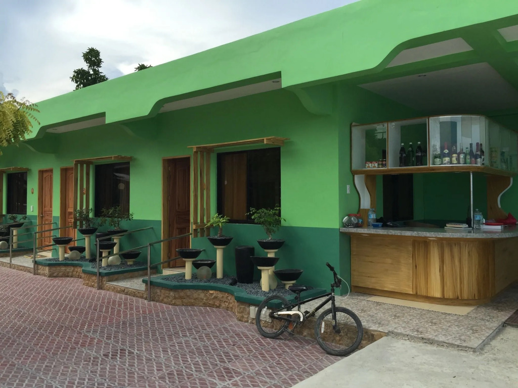 GT Seaside Inn