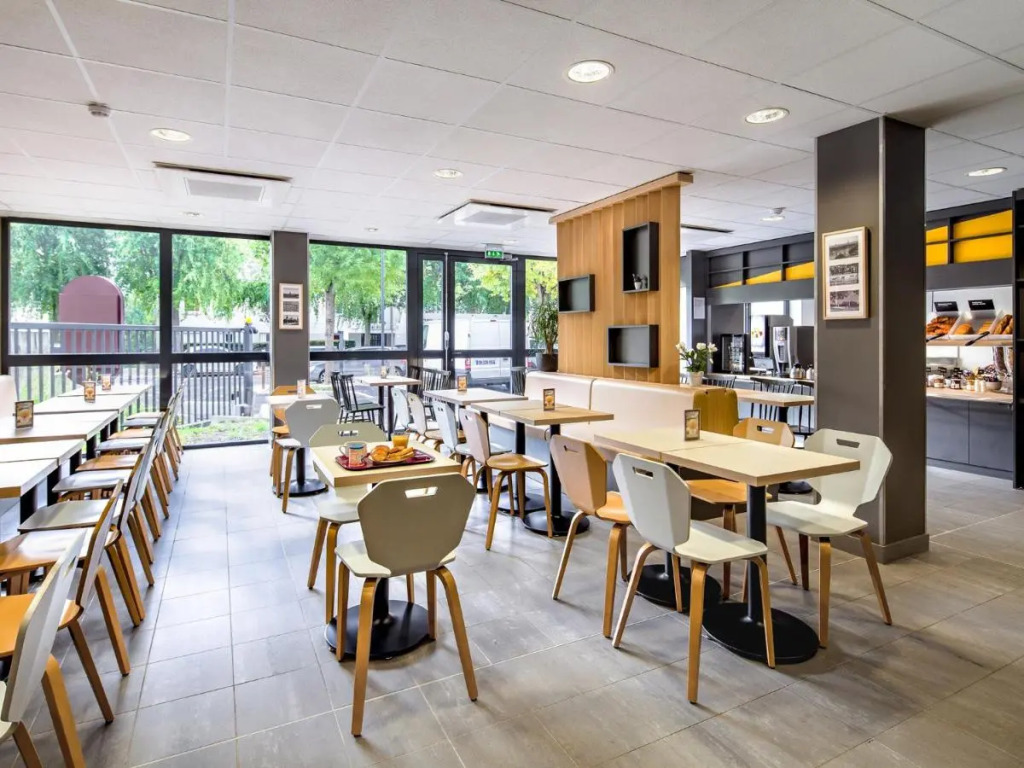 B&B HOTEL Marne-la-Vallée Torcy Gare 3 étoiles