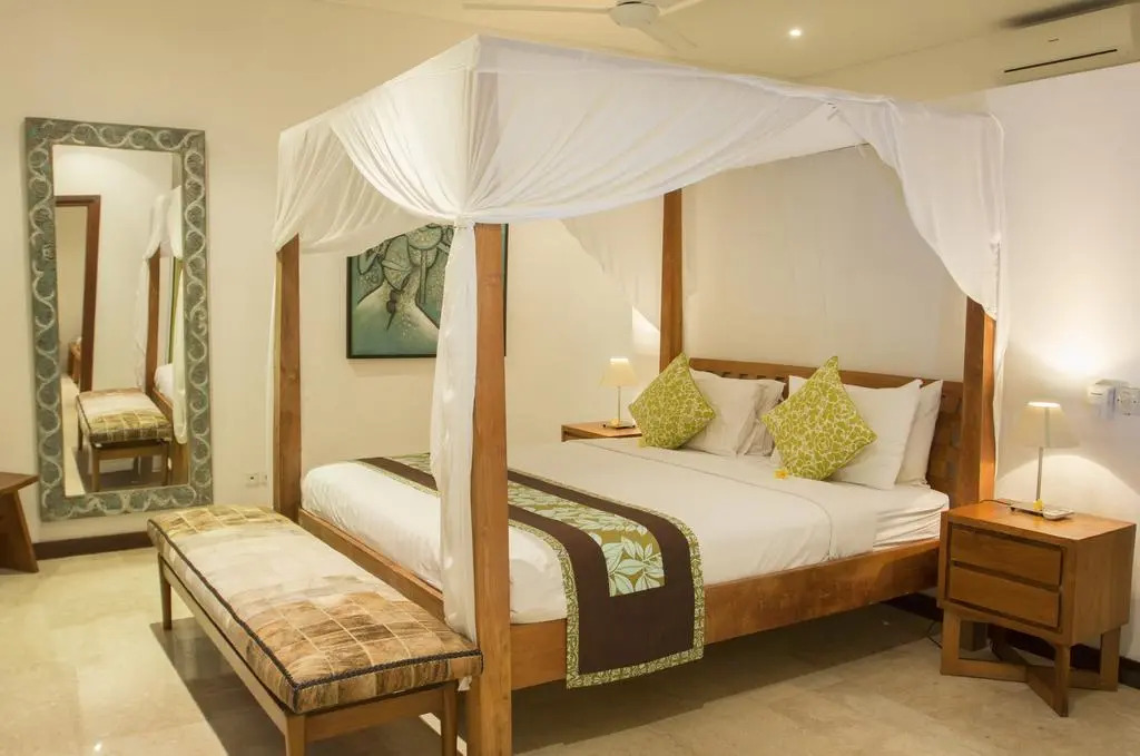 NEW 2BR Minica Villa in the heart of Kayu Aya, Oberoi, Seminyak walking distance to Beach, Shops, Restaurants