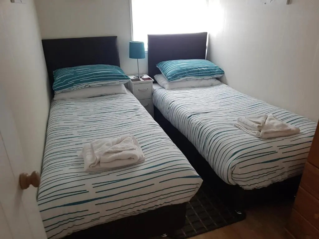 28 Riverside, Caer Beris Holiday Park