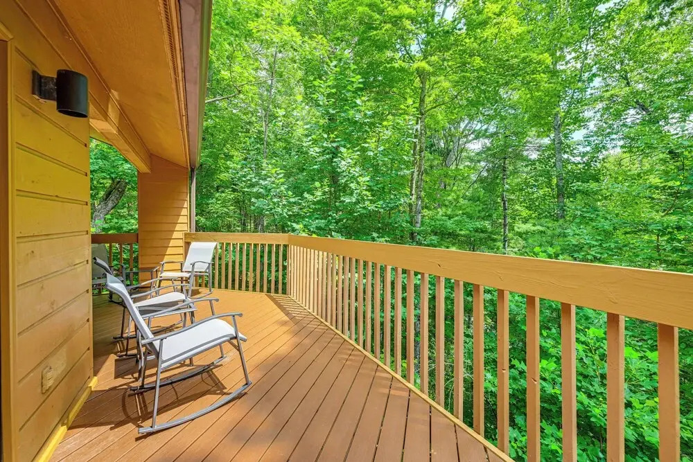 1 Mi to Fairfield Lake: Serene Sapphire Retreat