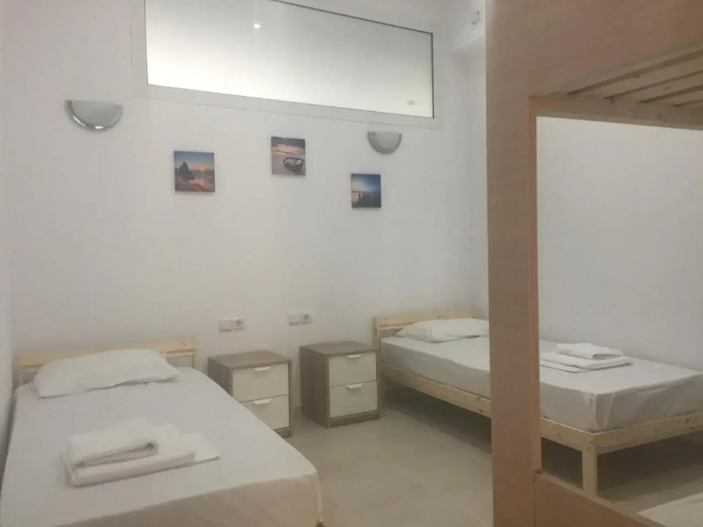 Corinth Beach Apartment and Hostel