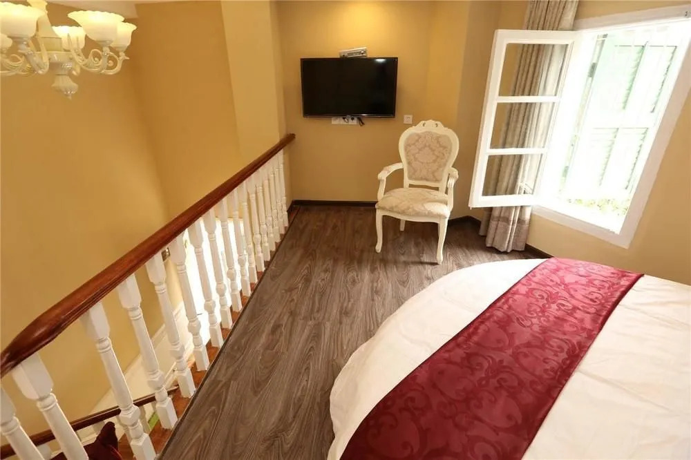 Delinyuan Hotel