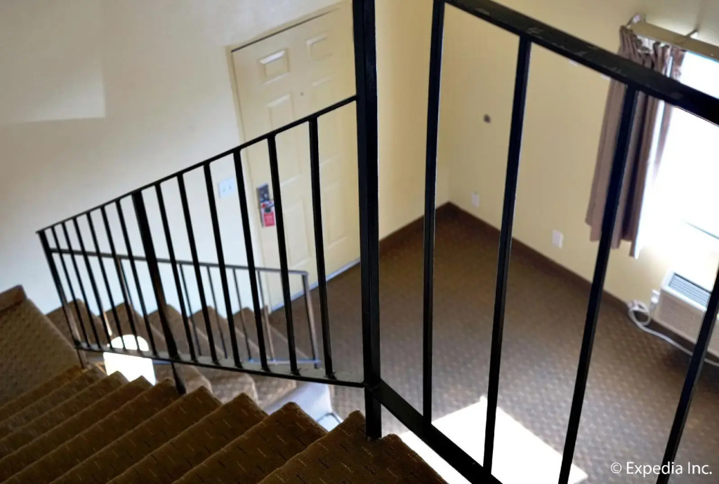 Key Inn and Suites