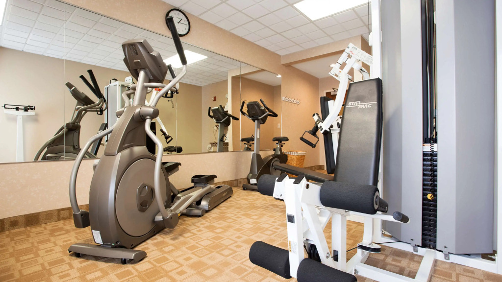 Best Western Plus Edison Inn