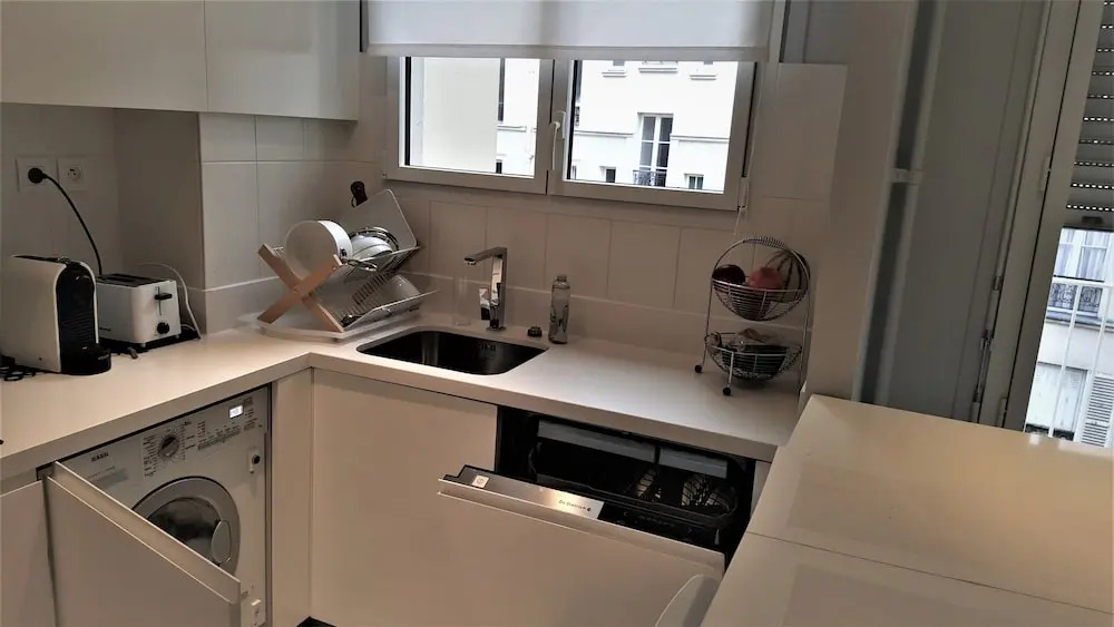 55 m2 with balcony in the 6th arrondiss.