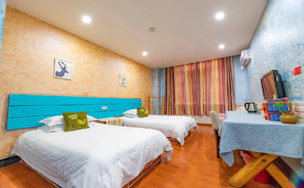 Terra Art Zen Hotel with Rooftop Zen Garden, Veggie Dining,Pick-up service,English speaking,Free Laundry