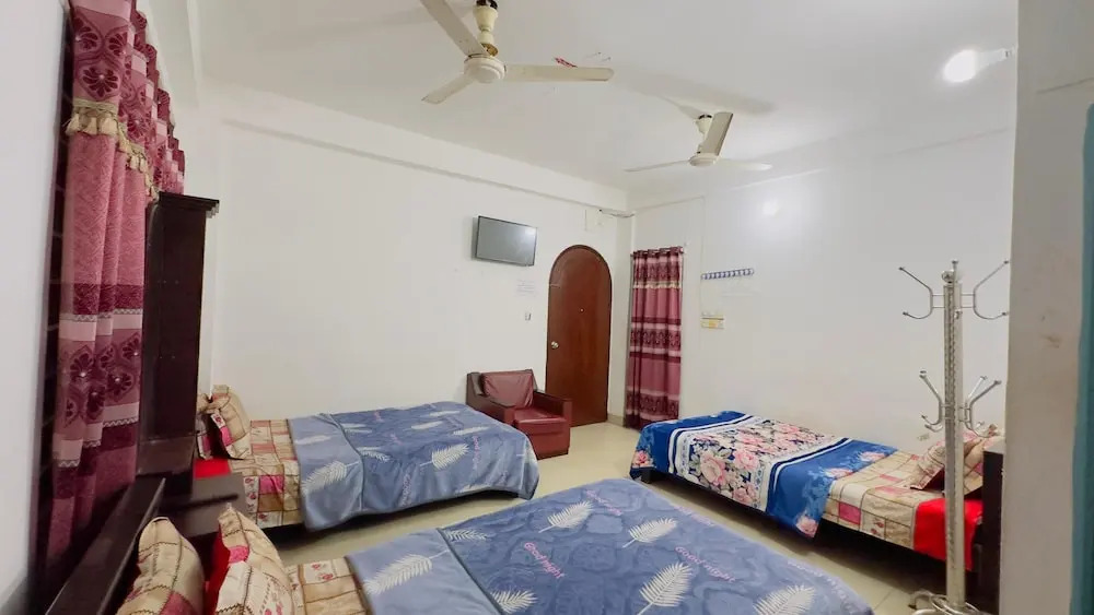 Mohammadia Restaurant & Guest House