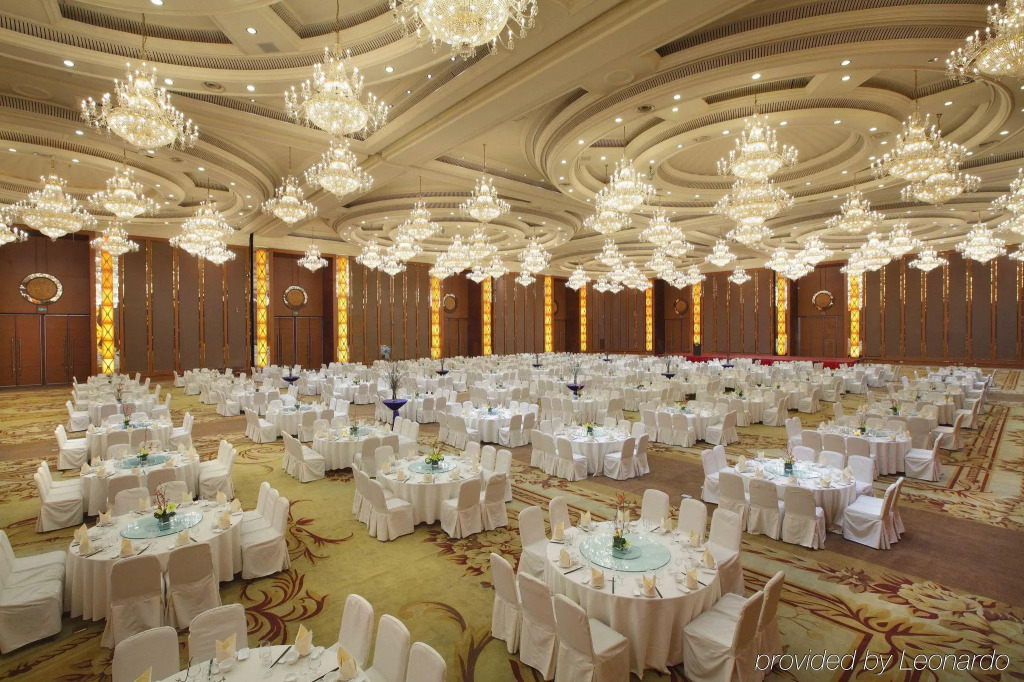 Holiday Inn Chengdu Century City-EastTower by IHG