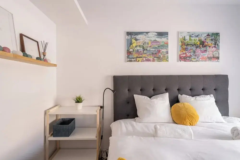 RentPlanet - Apartament Nowowiejska
