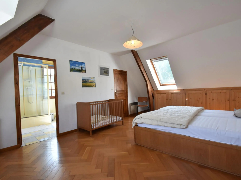 Serene Holiday Home in Saint Pierre le Vieux with Garden