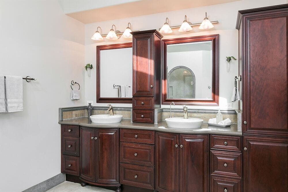 2462 Pierpont Blvd Home