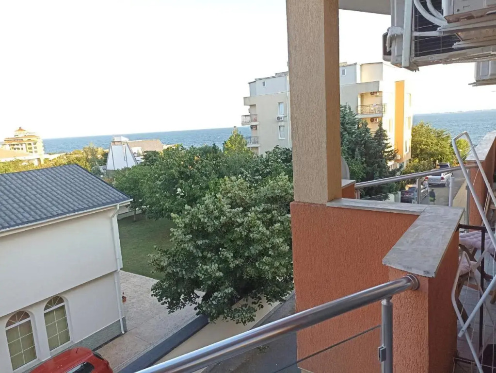 Palm Marina Apartment Complex