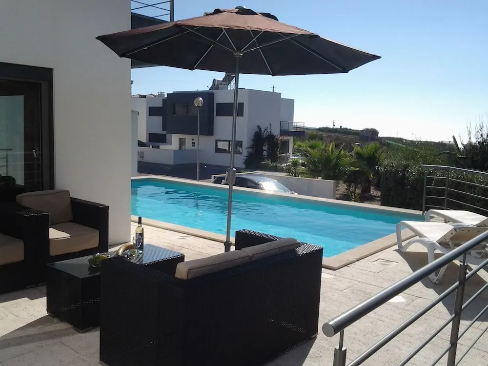 Modern Villa with Private Pool Just 400m From the Sea