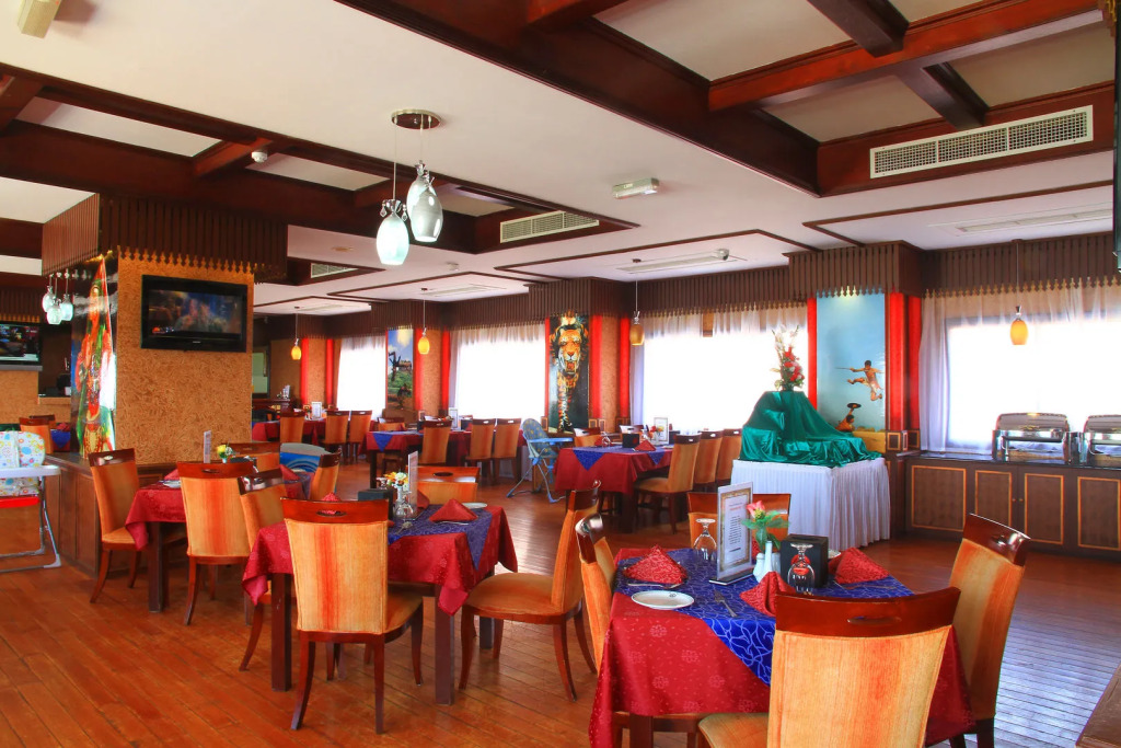 Ramee Guestline Hotel Qurum