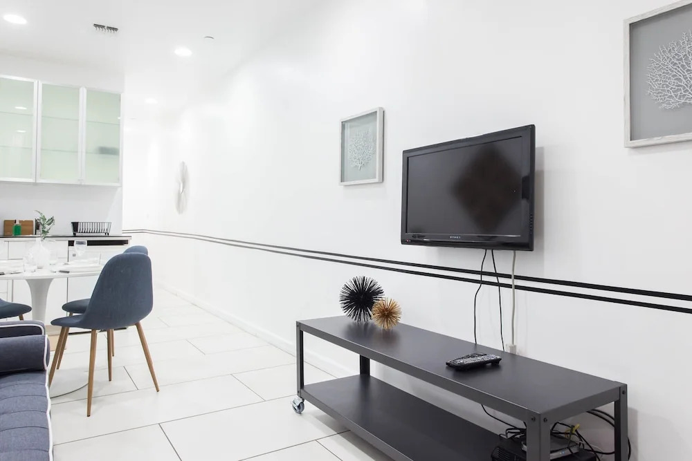 United Nations Apartment Hotel