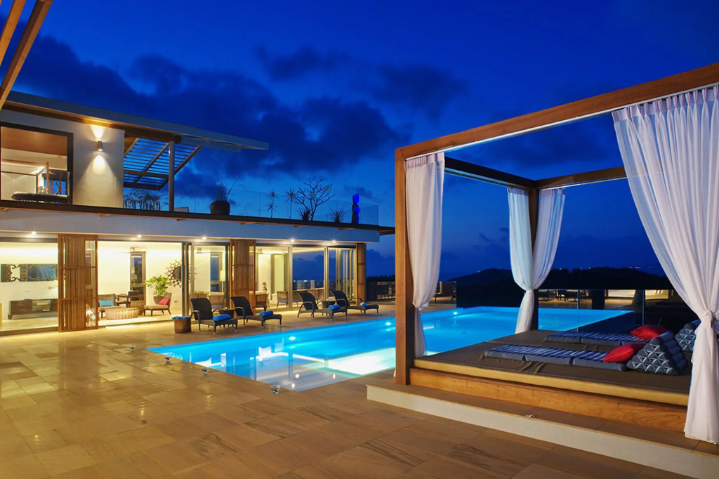 Luxury Villa Crystal Blue