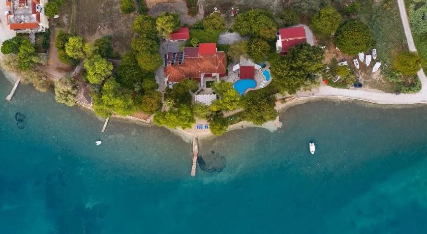 Villa Flisvos