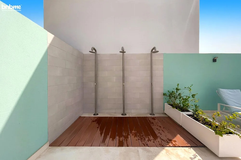 bnbme | Luma21 | STUDIO