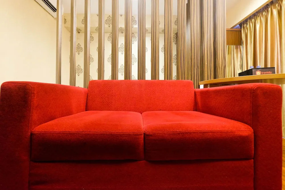 Comfy Studio Apartment at Tamansari The Hive By Travelio