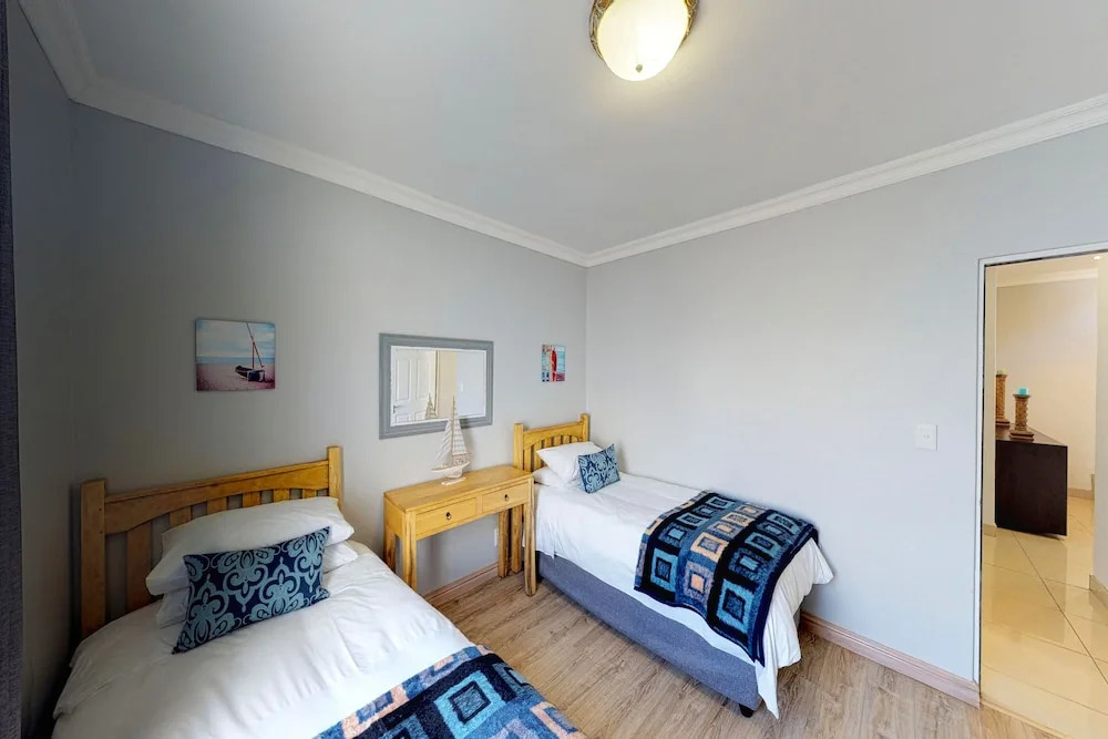 Hermanus Longboat Sea Cottage