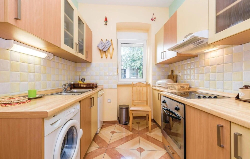 Cozy Home In Crikvenica With Wifi