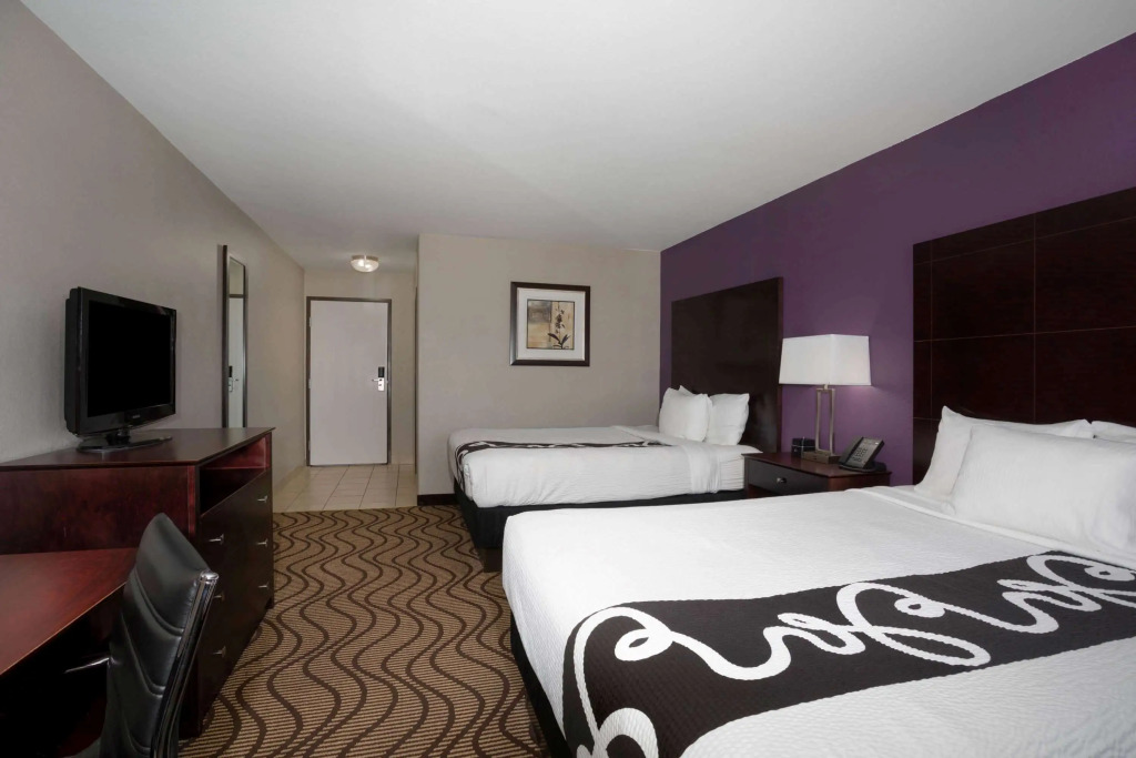 Baymont by Wyndham Henderson-Northeast Denver