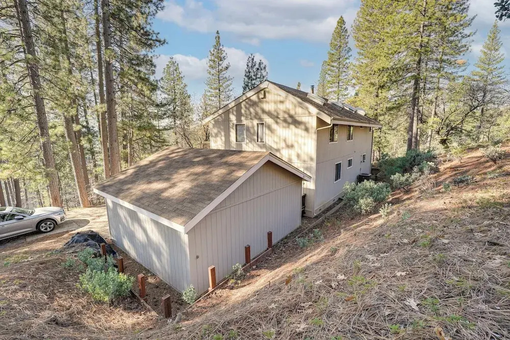 Deck & Gas Grill: Secluded Arnold Cabin Rental!