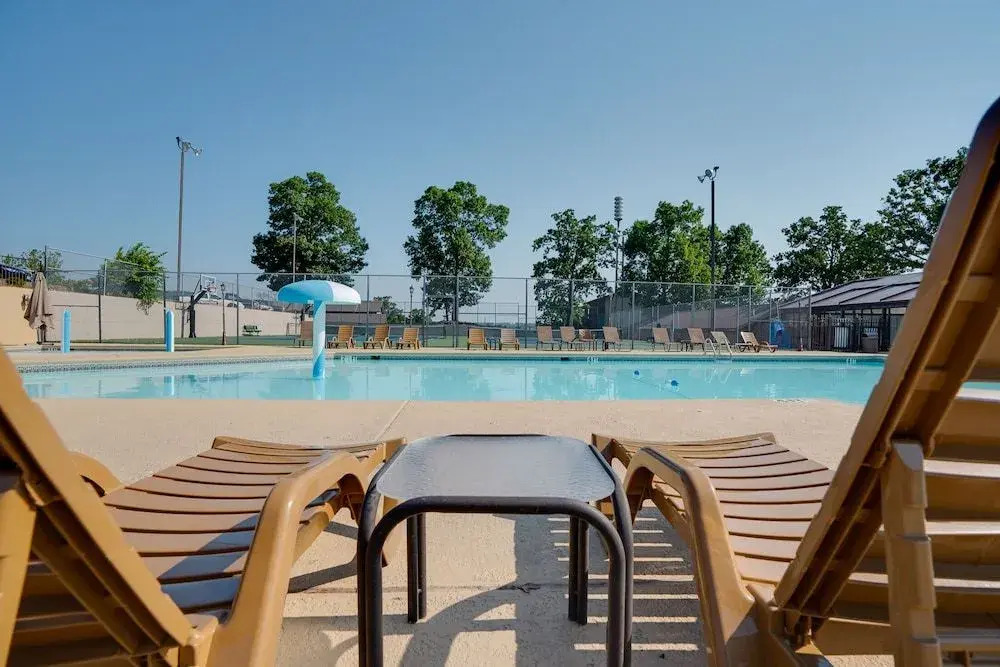 Pool View Oasis - Community Amenities