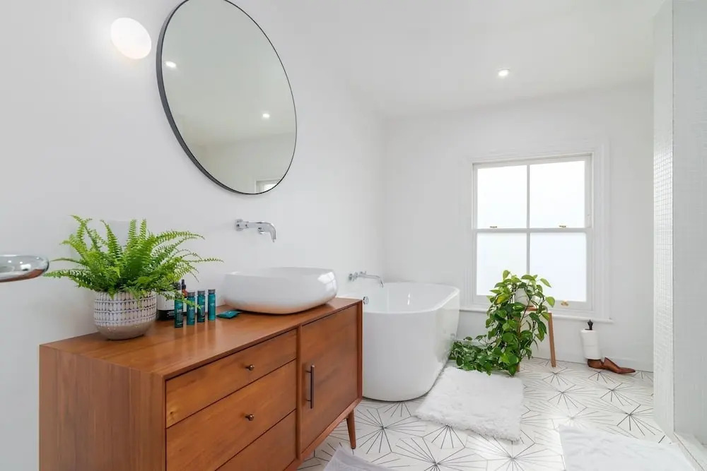 Charming 3br Home in East London W/Terrace