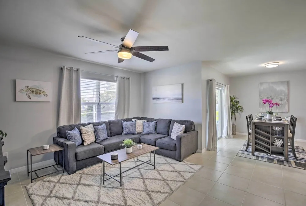 3 Mi to Beach: Cape Coral Home w/ Heated Pool
