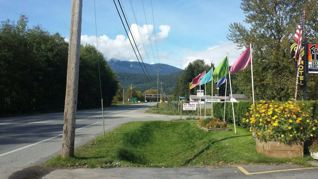 Rainbow INN