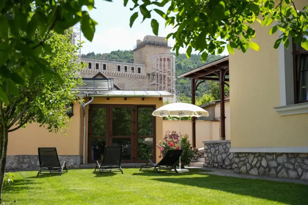 Várkert Deluxe Apartmanház - korlátlan privát wellness