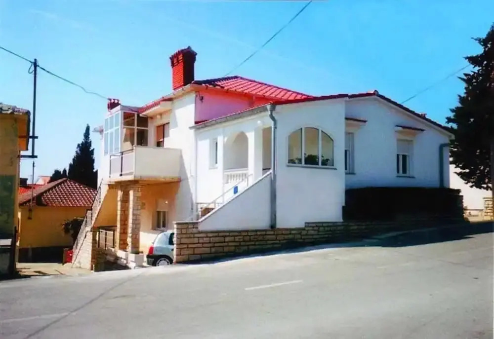 Kati - 150 m From Center - A3