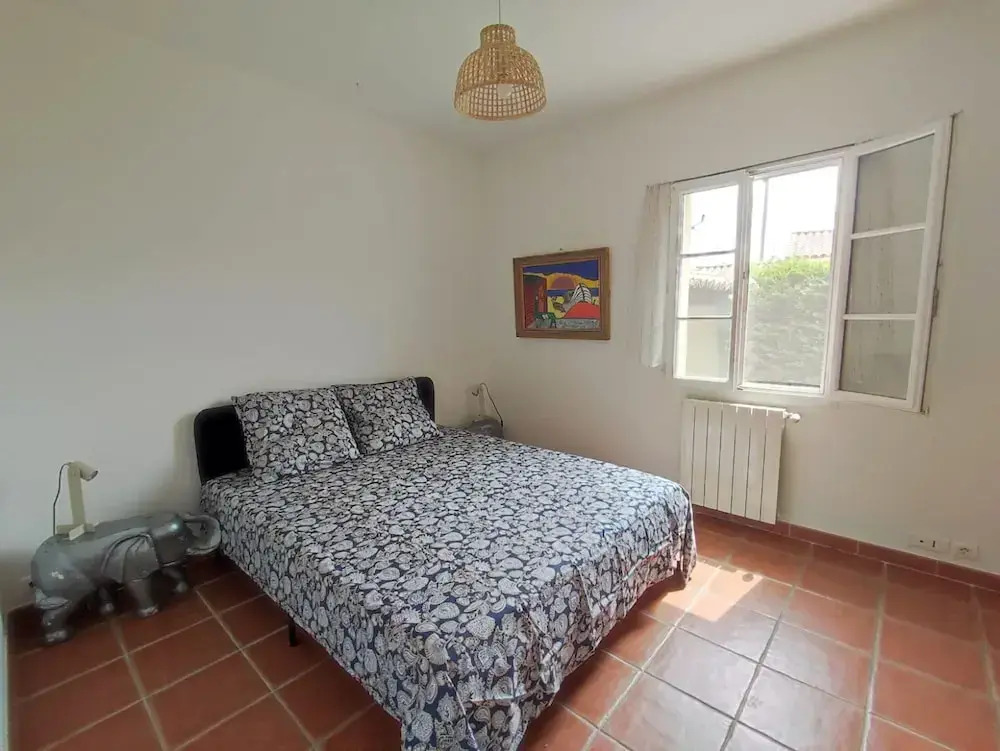 Villa - Pool - 3 Bedrooms - Garden