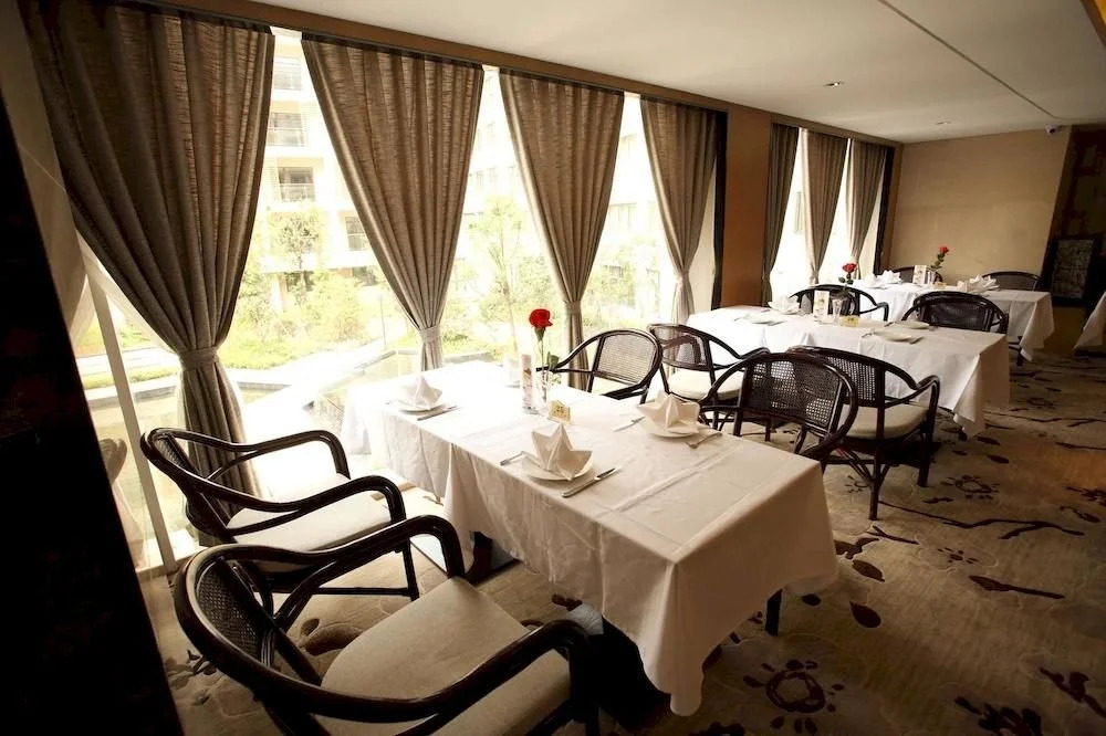 Tianmu Lake Grand Metropark Hot Spring Hotel - Liyang