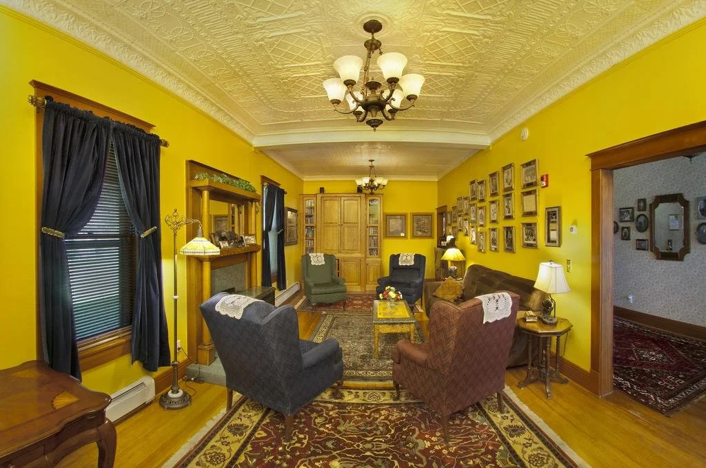 The Historic Elk Mountain Hotel