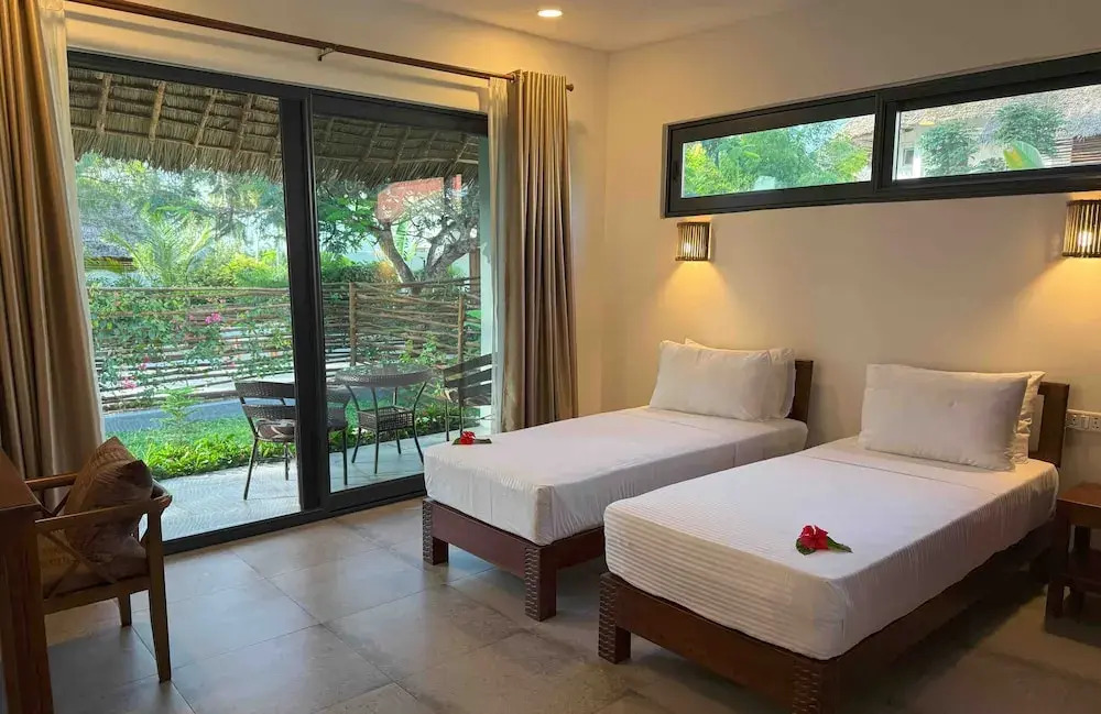 MANOLO Beach Resort