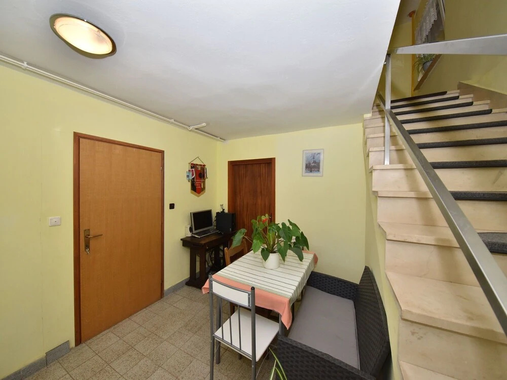 Traditional Apartment in Zadar with Garden