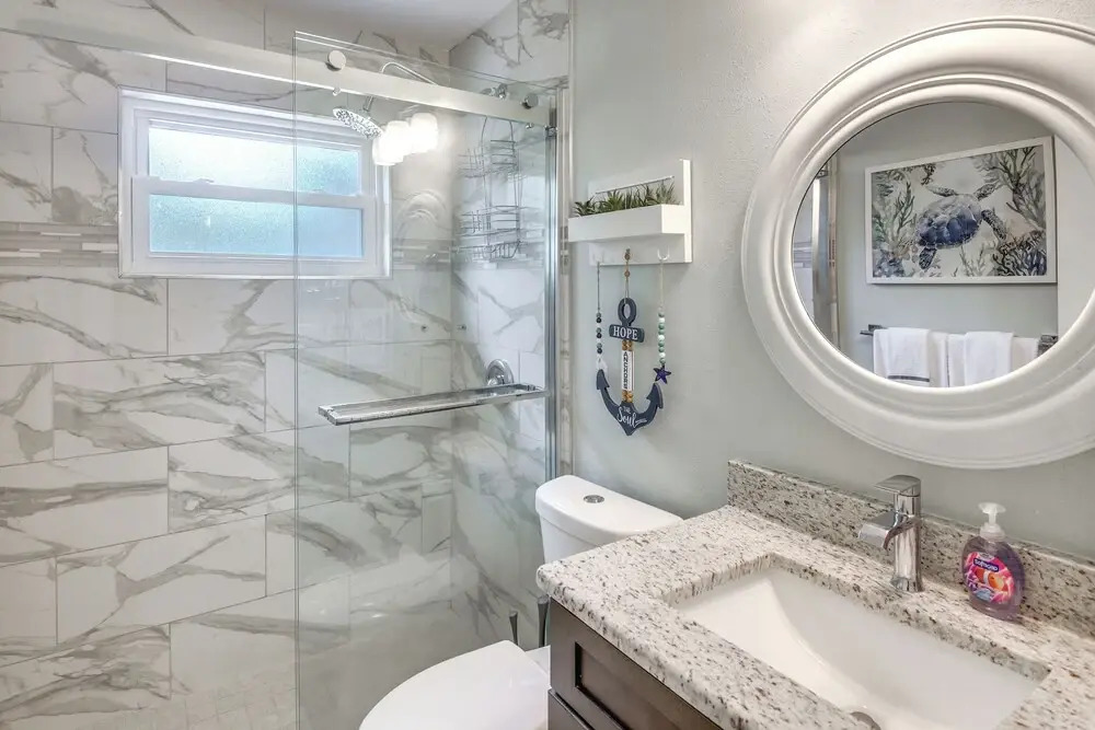 Ormond Beach Getaway, Walk to Coast & Restaurants!